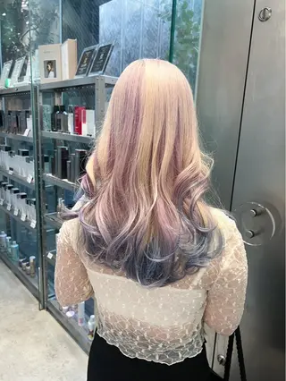 ロング カラー ayano/天神 ハイトーン/ブリーチのヘアスタイル