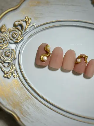 ネイル FIORITURA Maikoのネイルデザイン