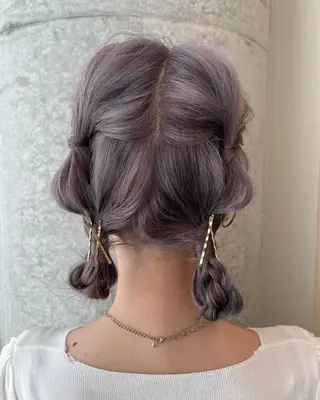 ショート カラー ヘアアレンジ サソウ ユリエ🥥のヘアスタイル