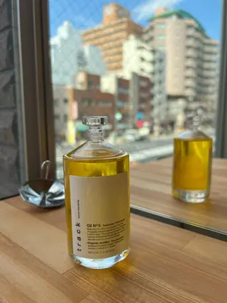 カラー パーマ ヘアアレンジ BEACH　HAIR&NAIL所属・両国駅徒歩1分⭐️ アイロン仕上げのヘアスタイル