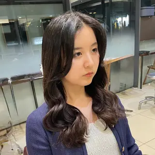 セミロング パーマ 韓国風パーマ🌿コテ 巻き風パーマ/るいのヘアスタイル