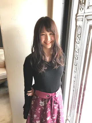 ロング Euphoria 【ユーフォリア】のヘアスタイル