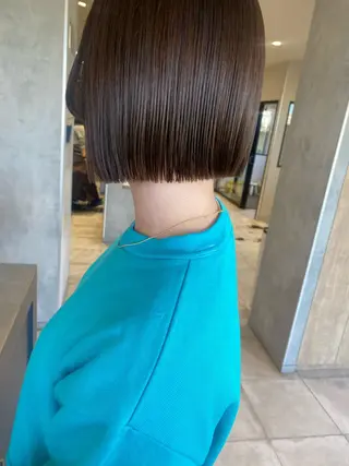 ショート カラー 久保田 茜のヘアスタイル