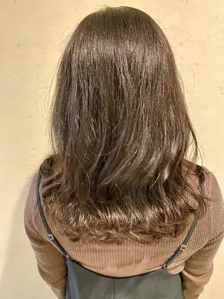 セミロング The book hand salon所属・伊藤 さやかのヘアスタイル