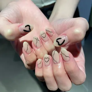 ネイル ﾔｽﾀﾞ ﾐﾅのネイルデザイン