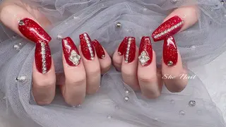 ネイル She   Nail所属・ISA_ BELLAのネイルデザイン