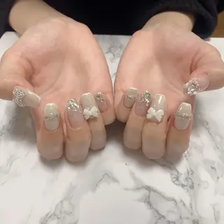 ネイル はな💎ネイル ワンホン、長さ出しのネイルデザイン