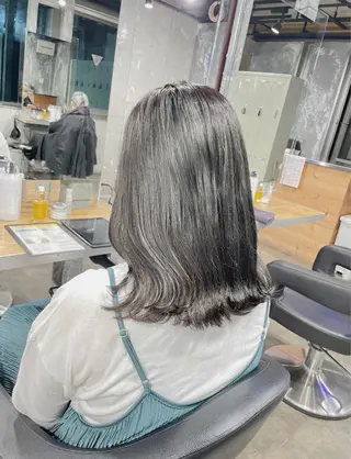 ミディアム カラー ベージュカラー💖 やすひろのヘアスタイル