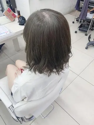 ミディアム カラー ✂︎✂︎レディースの メンズカット屋さんのヘアスタイル