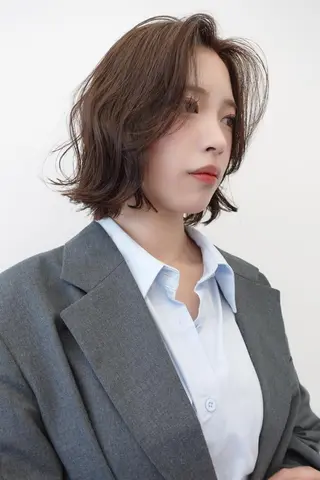 ミディアム nelke/レイヤー 立川/ブリーチのヘアスタイル