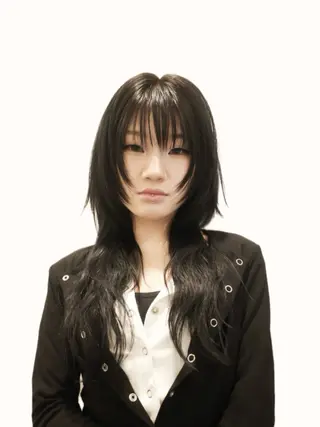 ロング ハイトーン/ ウルフ/suzuhaのヘアスタイル