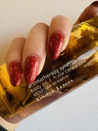 ネイル 【尾下】 ロイヤル•セラピストのネイルデザイン