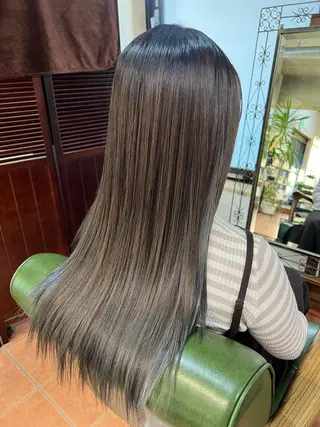 ロング カラー 石井 佑樹のヘアスタイル