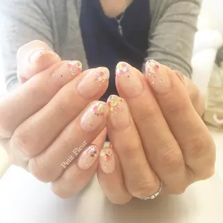 ネイル Petit Fleur所属・青柳 亜梨奈のマツエク・マツパデザイン