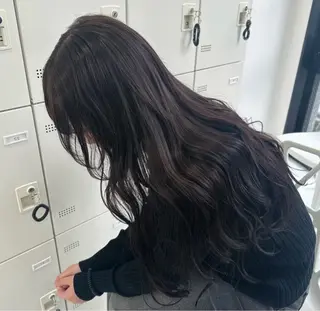 ロング 韓国ヘア/ブリーチ無 しWカラー/オリーブのヘアスタイル