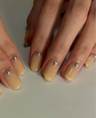 ネイル Nailsalon Olu所属・ネイリスト Nanaのネイルデザイン