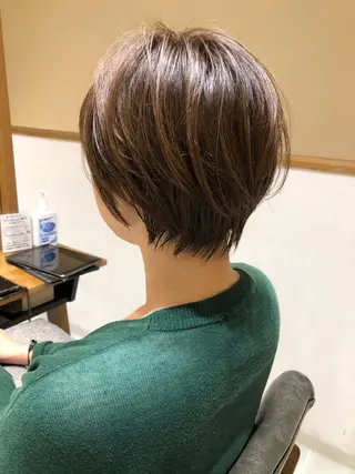 ショート カラー 🌟イメチェン美容師 🌟清水 大輝のヘアスタイル