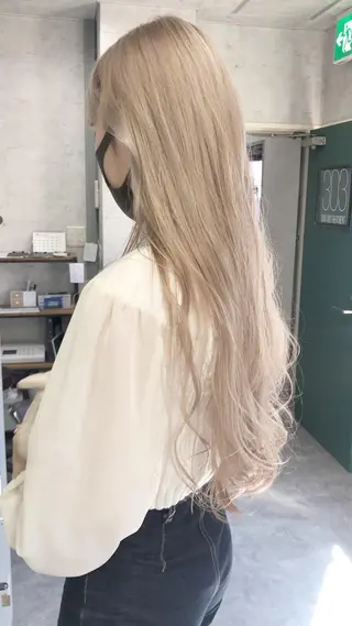 ロング カラー タカハシ ユウキのヘアスタイル