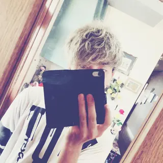 ミディアム メンズ 鹿児島 TSUBASAのヘアスタイル