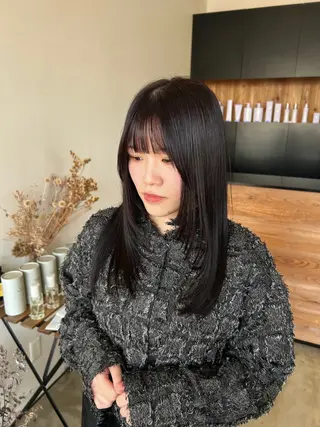 セミロング カラー plus HAIR いずみのヘアスタイル