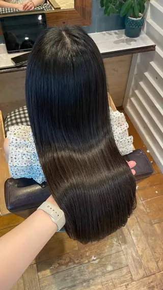 セミロング ボブ/縮毛矯正/レイ ヤー♡Natsukiのヘアスタイル