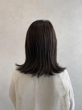 カラー 山川 里帆のヘアスタイル