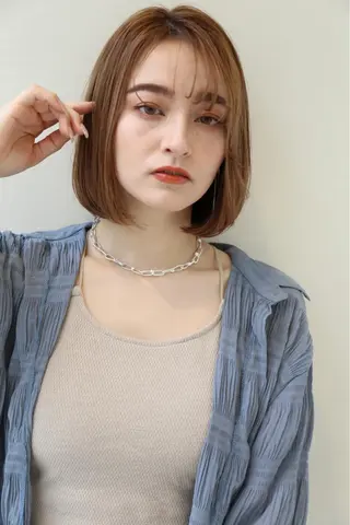 ショート カラー ベージュ/インナー カラー🤍Rieのヘアスタイル