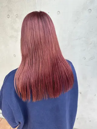 ロング レイヤー 艶々カラーのヘアスタイル