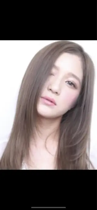 セミロング ヘアリゾートA i 秋葉原店のヘアスタイル