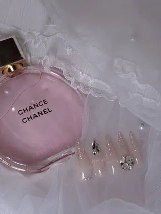 ネイル 長さ出し専門 nynaのネイルデザイン