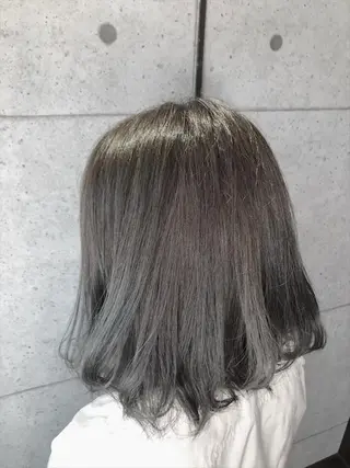 ミディアム カラー 福森 みずきのヘアスタイル
