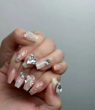 ネイル Lyna 池袋のネイルデザイン