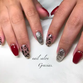 ネイル Gracias. rieのネイルデザイン