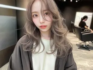 カラー GiseL kotoneのヘアスタイル