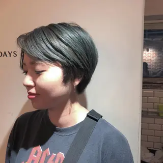 ショート カラー 🌸ハイトーン 新田　廉 🌸のヘアスタイル