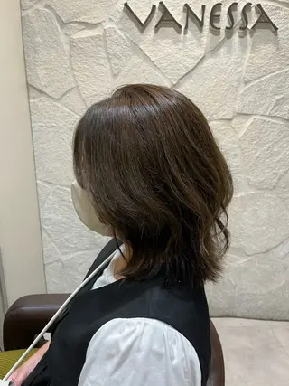 ミディアム カラー ボブ/ショート/金田 夏葵のヘアスタイル