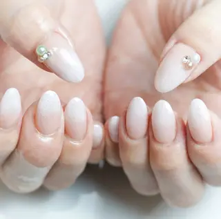 ミディアム Re nail所属・Re nailのネイルデザイン