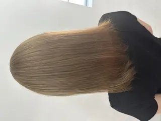 ロング カラー ヘアアレンジ MISAKIエクステ ブリーチ\5900のヘアスタイル