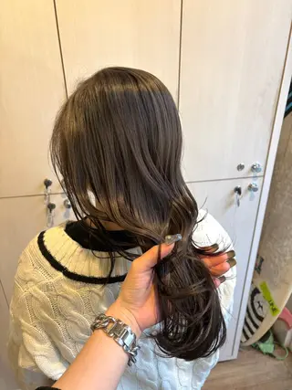 ロング カラー あべ ゆうかのヘアスタイル