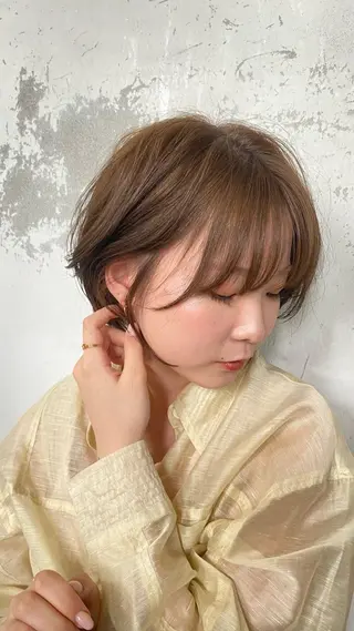 ショート ヘアアレンジ ブリーチカラー/ベー ジュ/Hono🦖のヘアスタイル