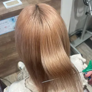 セミロング カラー なつき/ 艶カラー/縮毛矯正のヘアスタイル