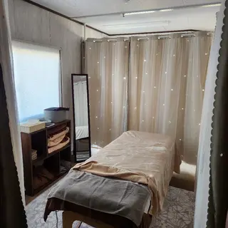 Shiny ✧︎*。のエステ・リラクイメージ