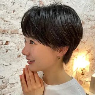 ショート パーソナルカラー 藤本夢のヘアスタイル