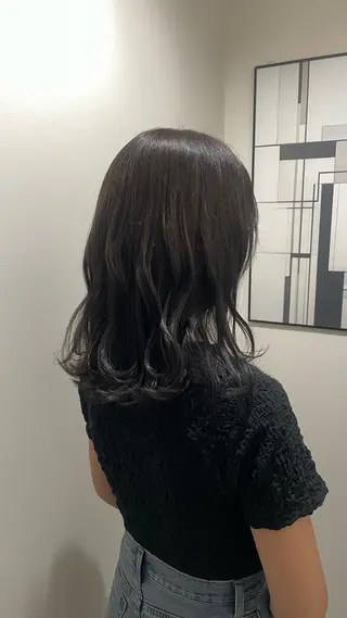 カラー NARVIS marinのヘアスタイル