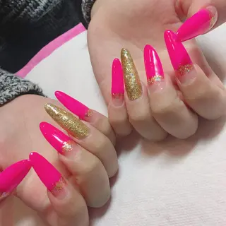 ネイル THECOLORS所属・近貞 莉奈のネイルデザイン