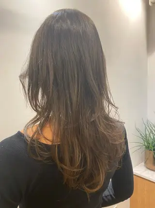 セミロング カラー 門崎未依/レイヤー/ メンズカット🪿🌼のヘアスタイル