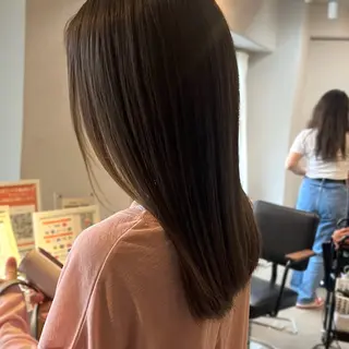 ミディアム カラー ボブ/透明感カラー /坂口恵梨子のヘアスタイル