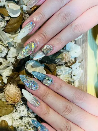 ネイル Brodia nailsのネイルデザイン