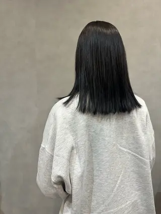 セミロング waku所属・juna🌺/海外 ヘア/ハイトーンのヘアスタイル