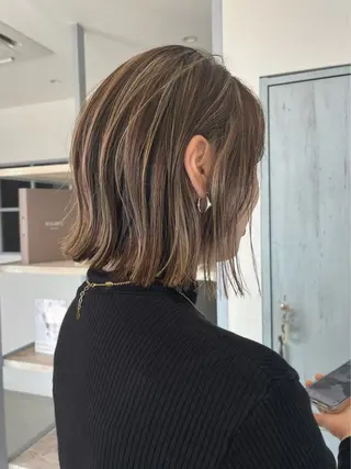 ロング カラー ukyo/カラー/ ブリーチ/ハイライトのヘアスタイル
